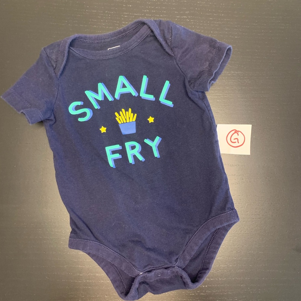 🧸 2/$8.00⭐️ GAP 6-12m Navy Onesie